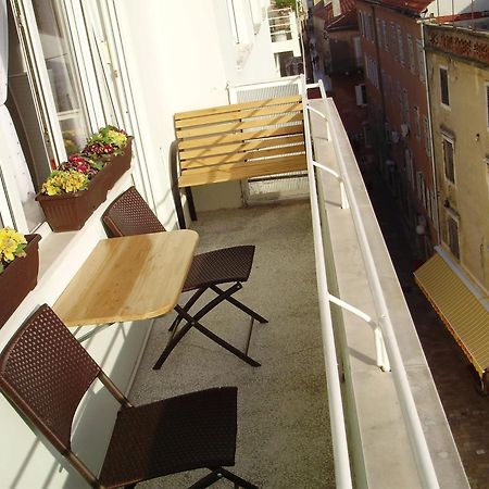 City Center Accommodation Zadar Exteriör bild
